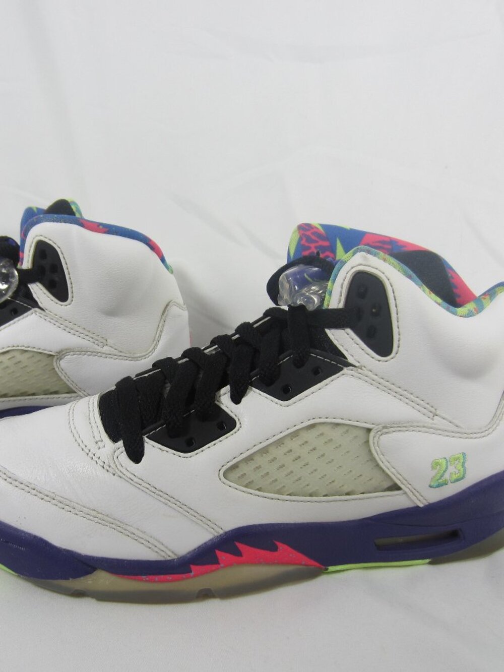 AIR JORDAN / SIZE: 6 YOUTH